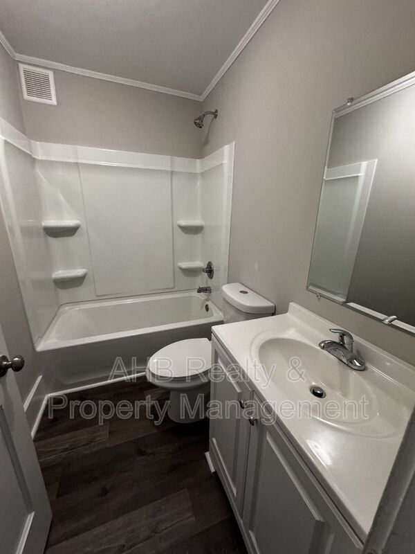 511 Cummings St Unit Apt B, Gibsonville, NC 27249 Condo for Rent in