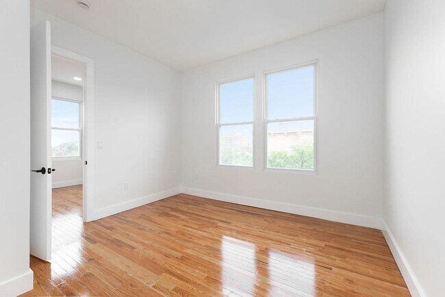 Foto del edificio - 120 Bowers St