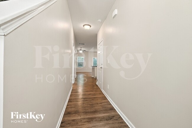 Building Photo - 10728 Rivergate Dr NW