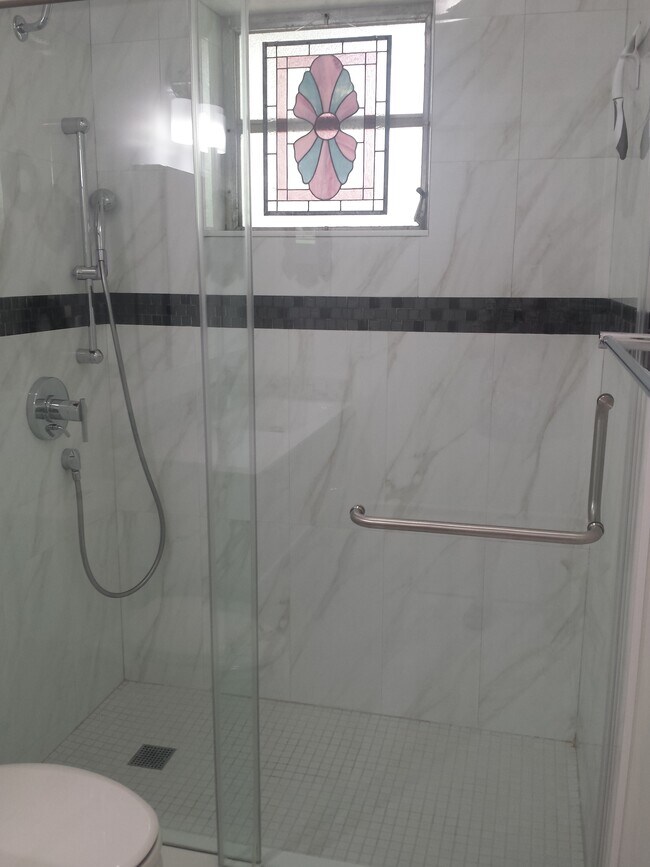 Bathroom - 9400 SW 77th Ave