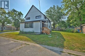 Building Photo - 19B Maccabee Ave