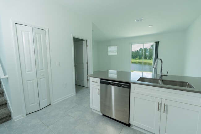 Building Photo - 7433 Stone Creek Trl