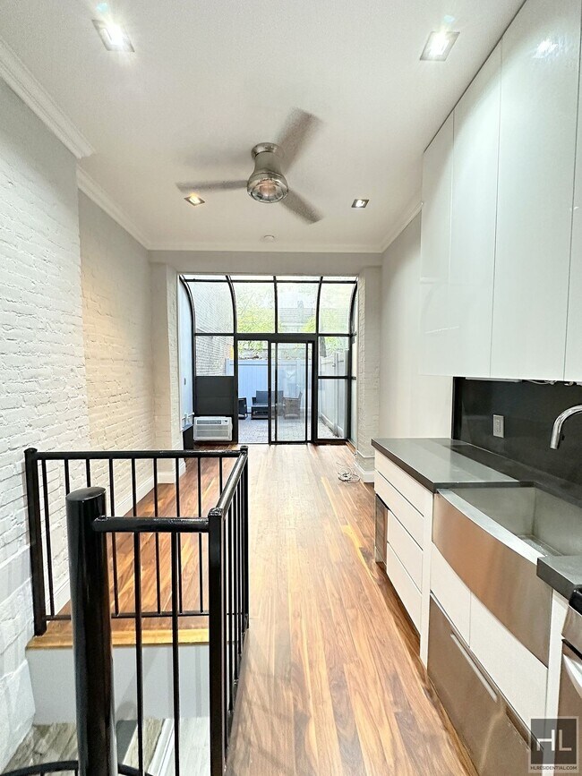 Foto del edificio - Mott Street