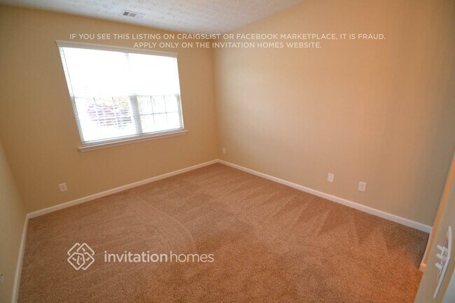 Foto del edificio - 230 W Oaks Pl