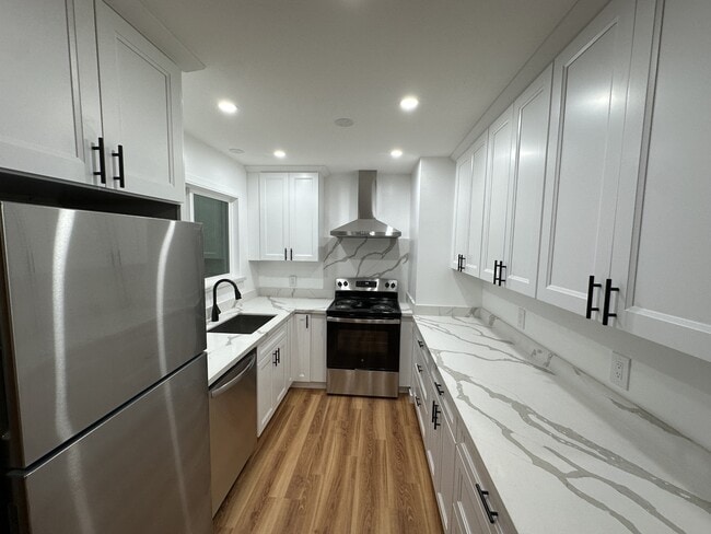 Building Photo - 1743 S Fitch Mountain Rd