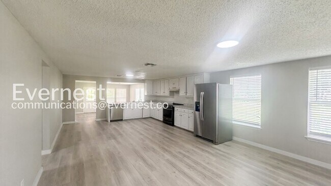 Foto del edificio - 1224 Plum St
