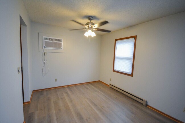 Foto del edificio - Newly updated 2br upstairs condo in excellent NW location!