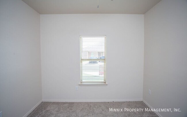 Building Photo - 2608 136th St