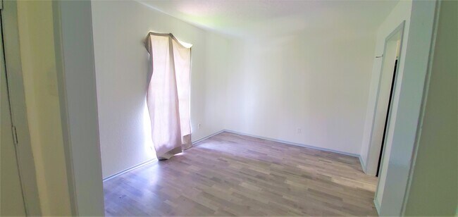 Foto del edificio - 5431 Canterway Dr