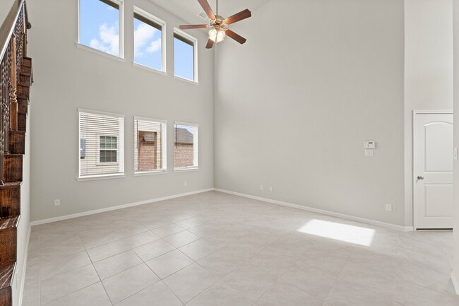 Foto del edificio - 6322 Prince Pl Dr