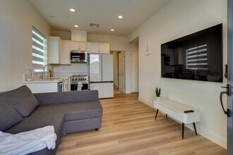 Building Photo - 3023 Neil Jerome Dr