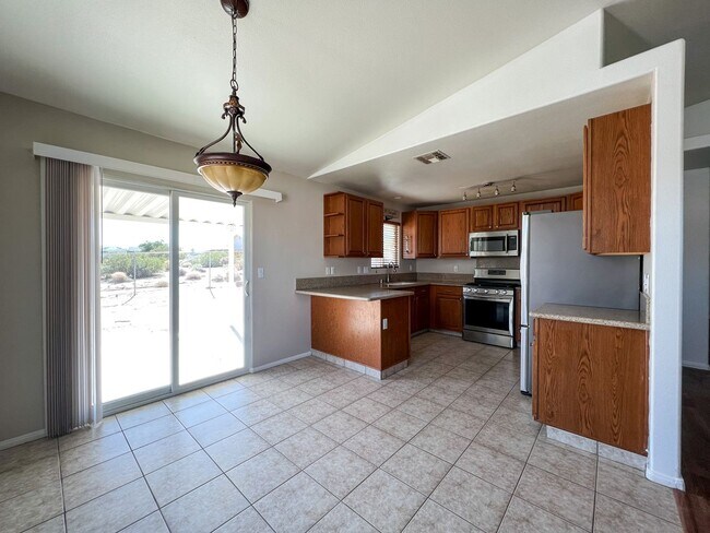 Building Photo - MOVE IN SPECIAL: $200 OFF FIRST MONTHS RENT!*