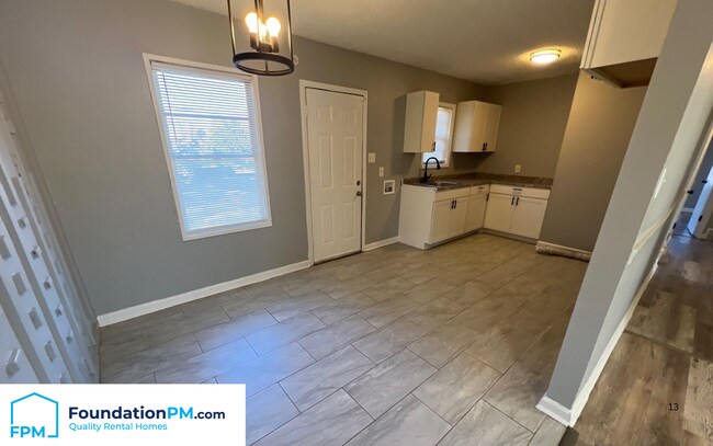 Foto del edificio - 1456 Haywood Ave