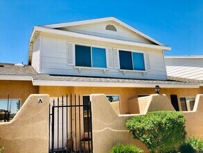 Building Photo - 1109 Beechdale Dr