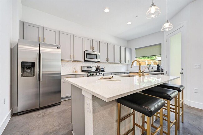 Foto del edificio - 8922 Menchaca Rd