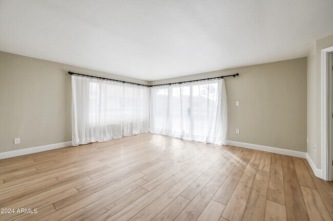 Foto del edificio - 17404 N 99th Ave