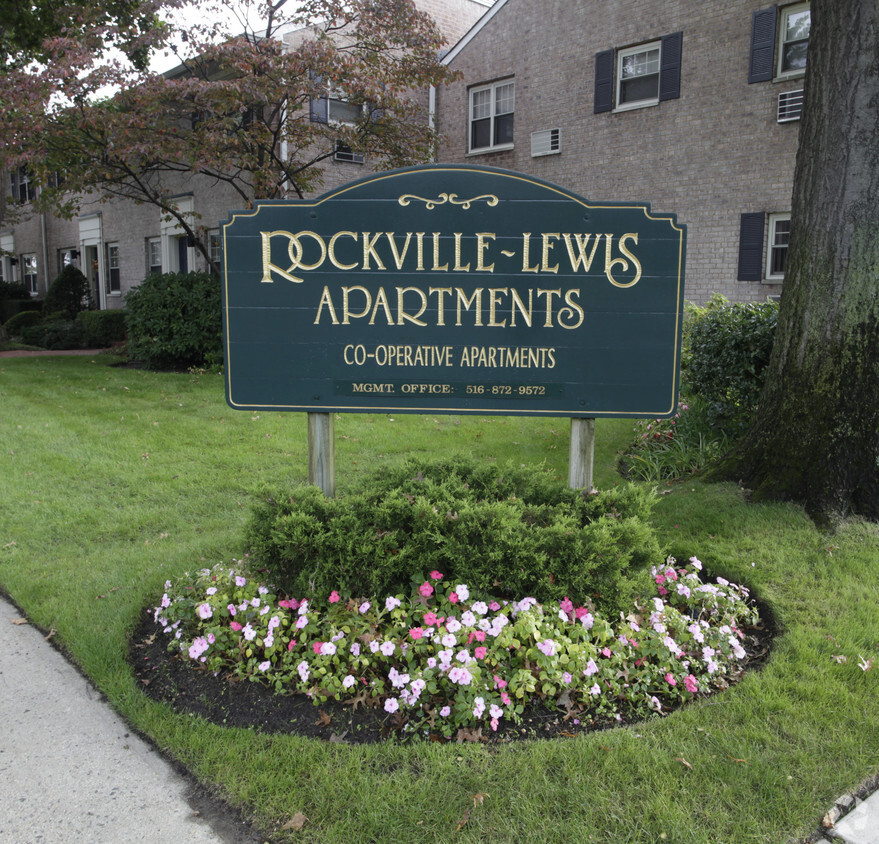 Rockville Lewis Apartments