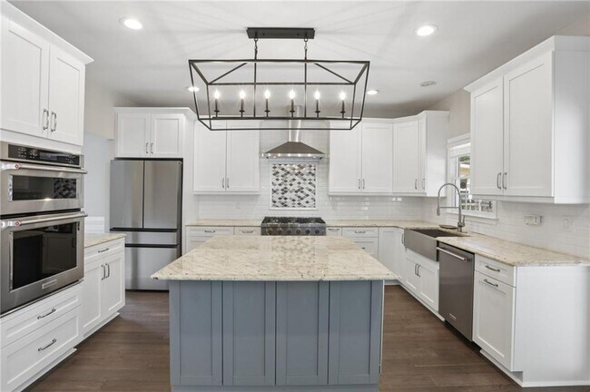 Foto del edificio - 5038 Wickford Dr