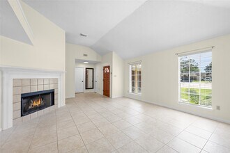 Building Photo - 17402 Eastwood Cir