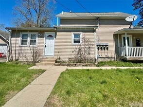 Building Photo - 219 N Prospect Rd