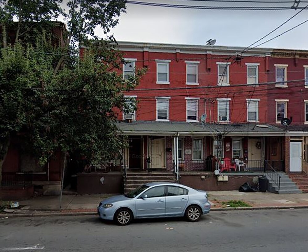 154 Hamilton Ave, Trenton, NJ 08609 Apartments in Trenton, NJ