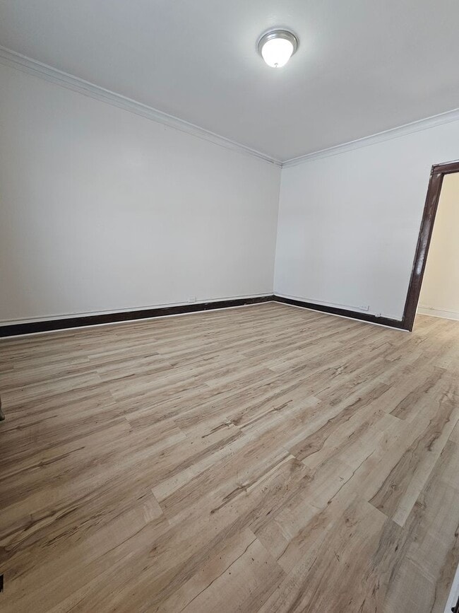 Foto del edificio - 1933 Lee Rd