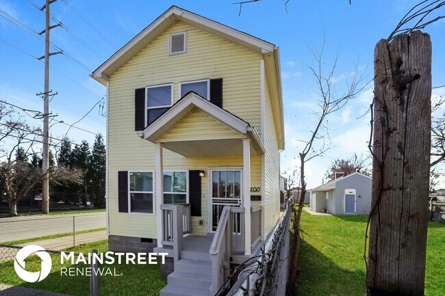 Building Photo - 2200 Green Alley