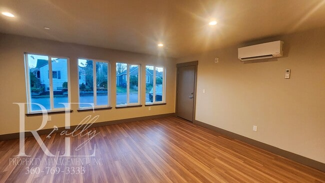 Building Photo - Premier New Construction