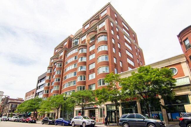 Building Photo - 907 Boylston St