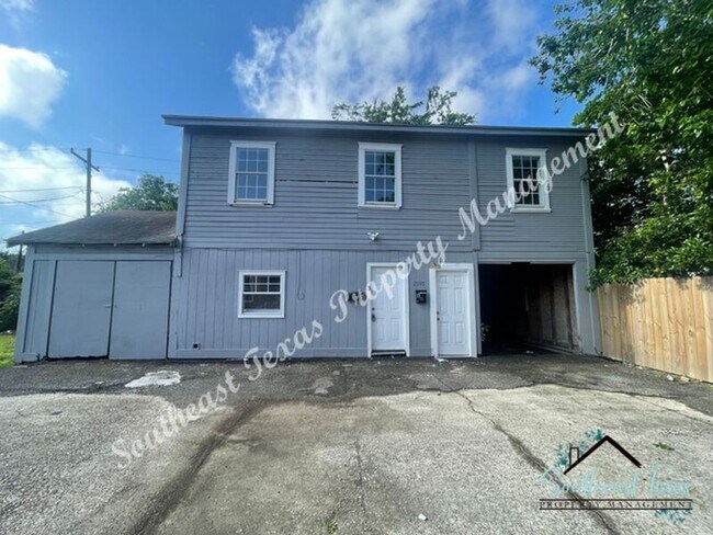 Foto del edificio - 2335 Angelina St