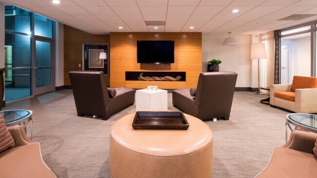 Foto del edificio - 255 W 5th St