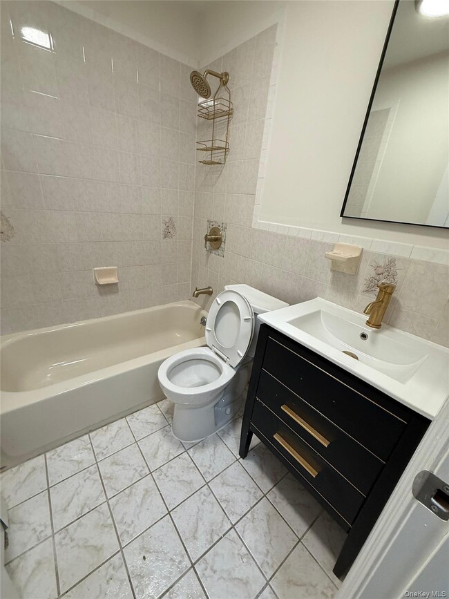 Building Photo - 147-20 226th St