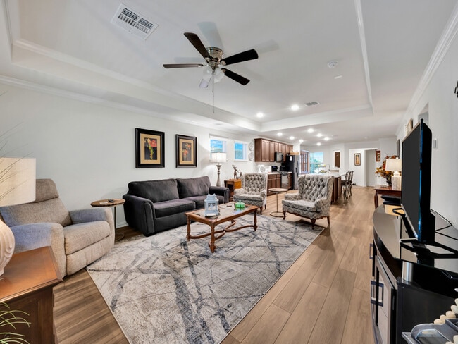 Building Photo - 1264 Revolution Dr