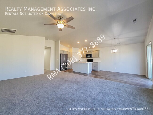 Building Photo - 13234 S Catawba River Ave