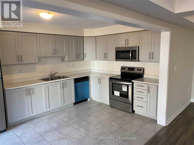 Building Photo - 305 Jean Landing
