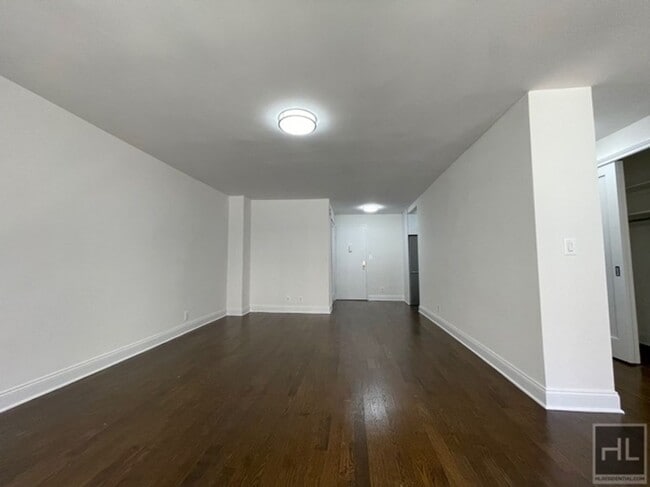 Building Photo - EAST 56 STREET