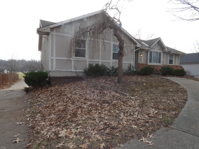 Building Photo - 3601 NE 76th Terrace