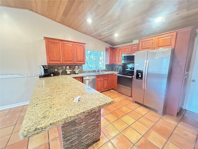 Building Photo - 18161 SW 84th Ave
