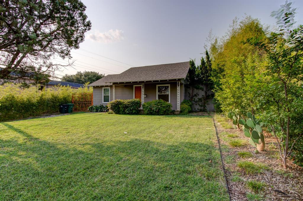 Primary Photo - 6713 Calmont Ave