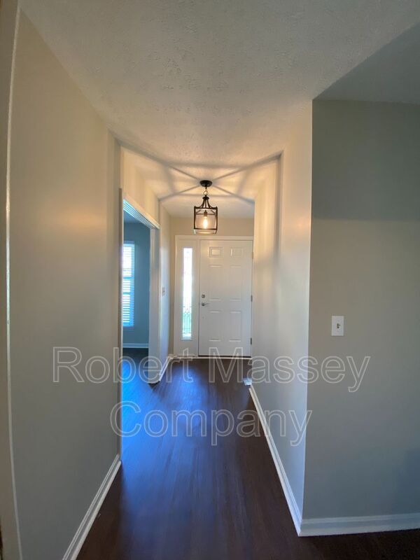 Building Photo - 6802 Penwern Ct