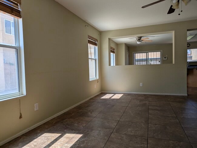 Building Photo - 4179 E Wading Pond Dr
