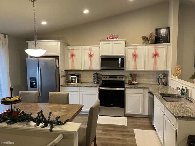 Foto del edificio - 3 br, 2 bath House - 516 McDonough Rd