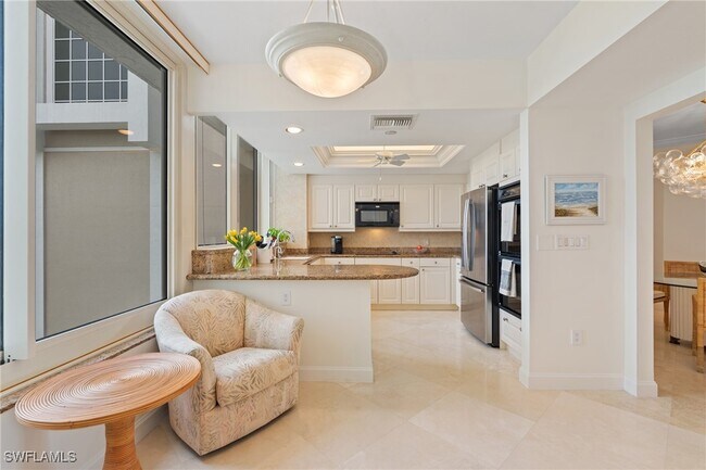 Foto del edificio - 7117 Pelican Bay Blvd