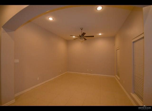 Building Photo - 2705 Mimosa St