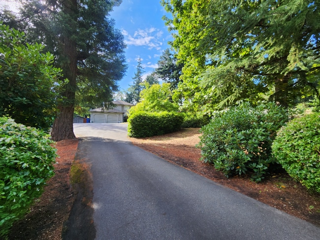 Building Photo - 20673 Marine View Dr SW