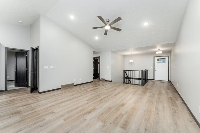 Building Photo - 7213 E 45th St