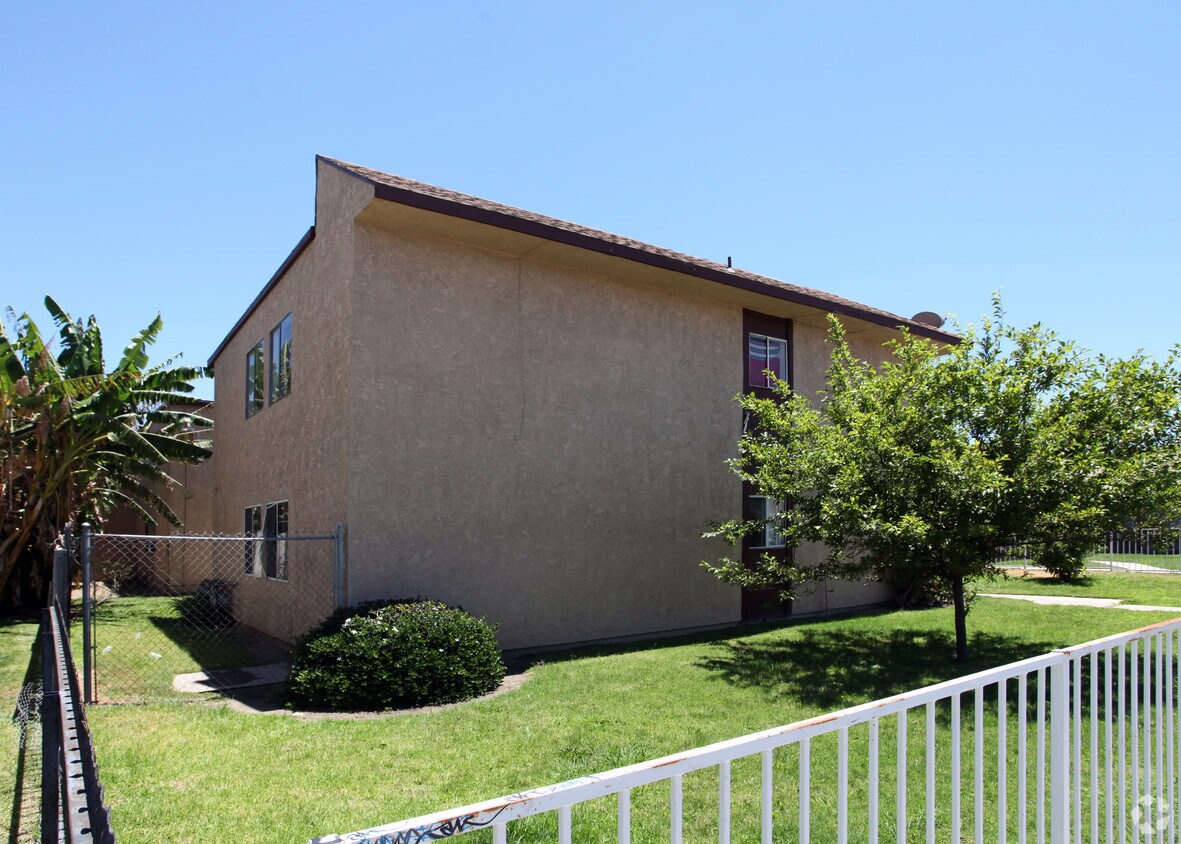 Building Photo - 678 Del Rosa Pl