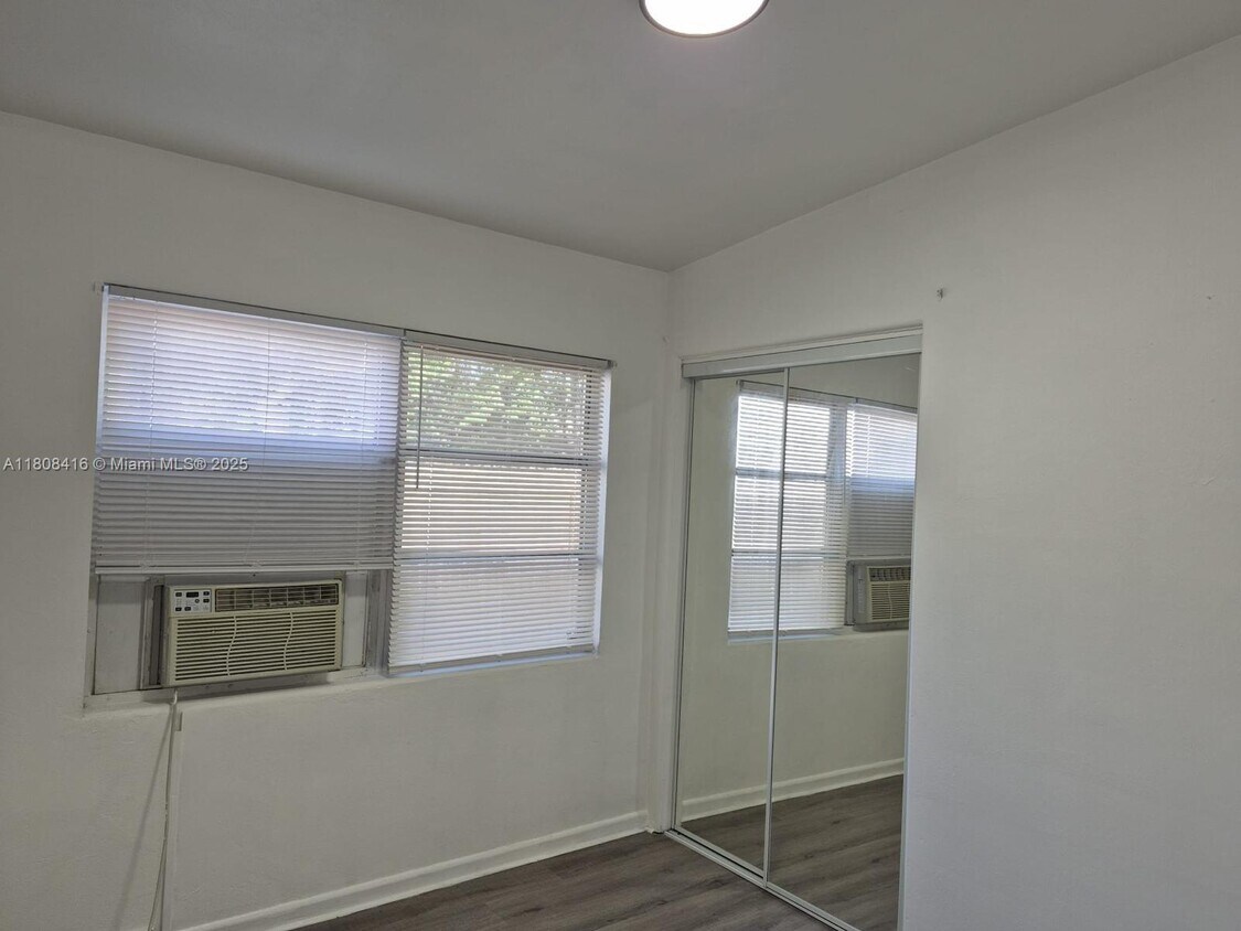 Foto del edificio - 914 W Sumner St