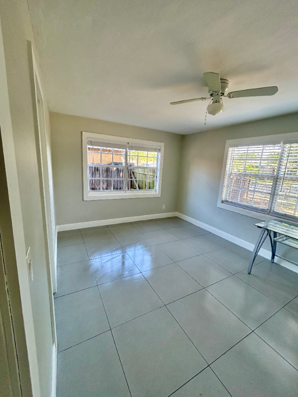 Foto principal - 949 Ardmore Rd