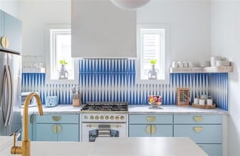 Building Photo - 724 Charles Allen Dr NE